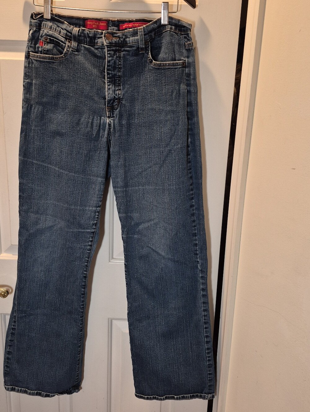 NYDJ Tummy Tuck Women's Straight Leg Jeans in Medium Blue Wash